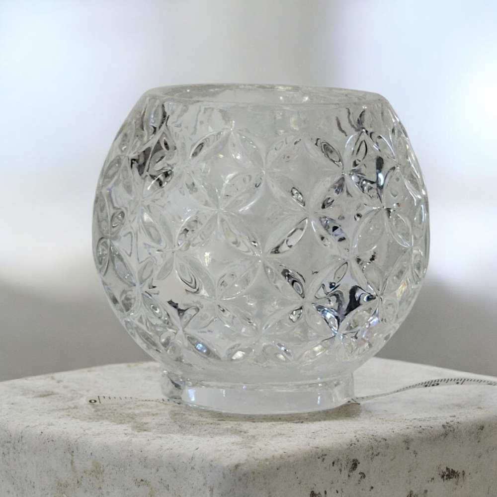 Vintage 90's Elegant Clear Crystal Hurricane Lamp